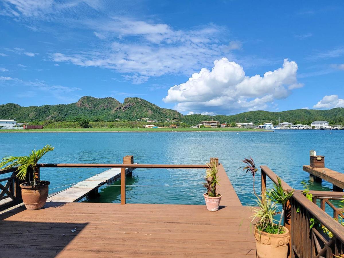 Waterfront Luxury Retreat: 2-Bed Villa Sea Life Jolly Harbour Экстерьер фото